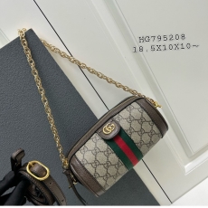 Gucci Round Bags